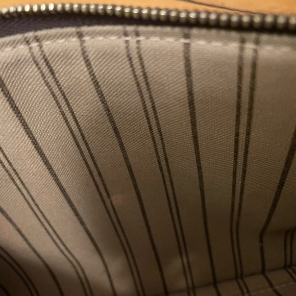 Louis Vuitton Pochette - Picture 4 of 8